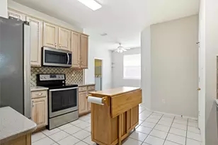 1140 Whispering Trail Cir, Lewisville, TX 75067 - Photo 6