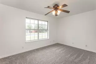110 Pecan St, Whitesboro, TX 76273 - Photo 28