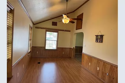306 Oak Street, Nocona, TX 76255 - Photo 6