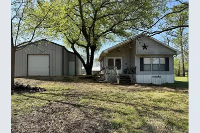 306 Oak Street, Nocona, TX 76255 - Photo 2