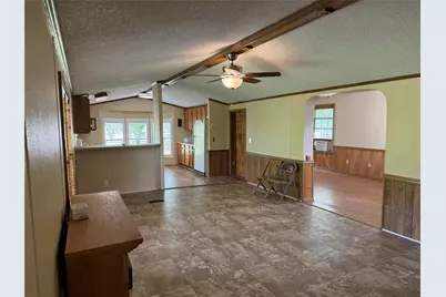 306 Oak Street, Nocona, TX 76255 - Photo 6