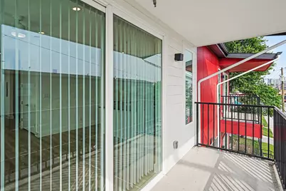 2217 N Fitzhugh Avenue #301, Dallas, TX 75204 - Photo 24