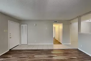 117 Cooper St, Cedar Hill, TX 75104 - Photo 2