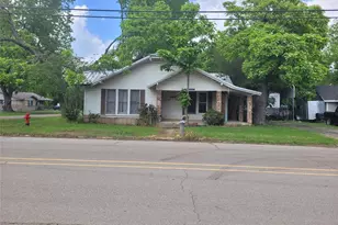 384 Monroe, Deport, TX 75435 - Photo 1