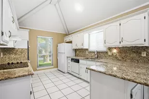 217 Willowcrest Dr, Garland, TX 75040 - Photo 16