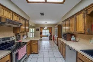 740 Montvale Dr, Mansfield, TX 76063 - Photo 8