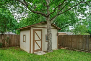 740 Montvale Dr, Mansfield, TX 76063 - Photo 20