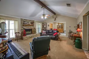740 Montvale Dr, Mansfield, TX 76063 - Photo 4