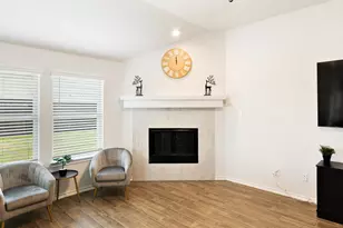 712 Presidio St, Aubrey, TX 76227 - Photo 10