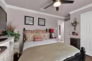 1021 Holland Dr, Garland, TX 75040 - Photo 30