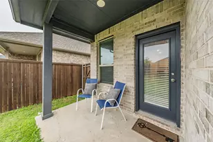 601 Bethpage Dr, Red Oak, TX 75154 - Photo 32