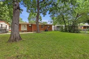 9861 San Lea Dr, Dallas, TX 75228 - Photo 2