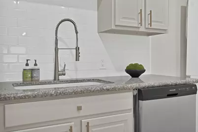 2815 W 8th Street, Dallas, TX 75211 - Photo 14