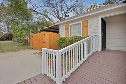 2815 W 8th Street, Dallas, TX 75211 - Photo 6