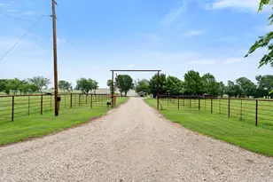 257 Bud Run Rd, Waxahachie, TX 75165 - Photo 2