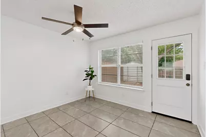 718 Matthews Court, Arlington, TX 76012 - Photo 20