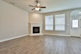 253 Gill Point Ln, Aledo, TX 76008 - Photo 10