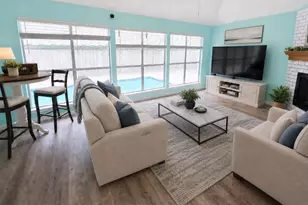 601 Parker Dr, Euless, TX 76039 - Photo 6