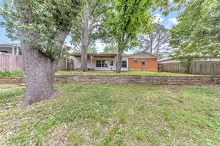 1916 Valley Ln, Arlington, TX 76013 - Photo 34