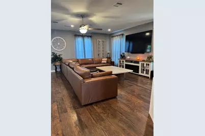 1014 Scenic Drive, Granbury, TX 76048 - Photo 14
