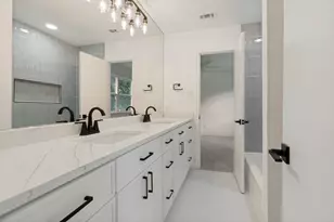 15306 Trails End Dr, Dallas, TX 75248 - Photo 16