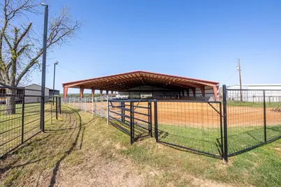 911 McVoid Road, Springtown, TX 76082 - Photo 22