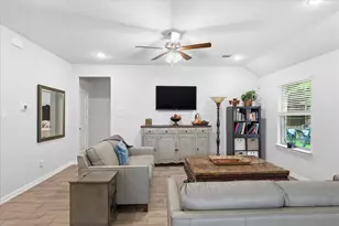 309 Ridge Dr, Justin, TX 76247 - Photo 12