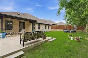 309 Ridge Dr, Justin, TX 76247 - Photo 38