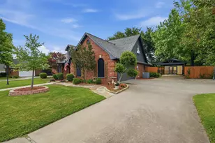 105 Franklin Ct, Pottsboro, TX 75076 - Photo 2