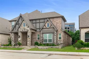 12569 Royal Oaks Ln, Farmers Branch, TX 75234 - Photo 2