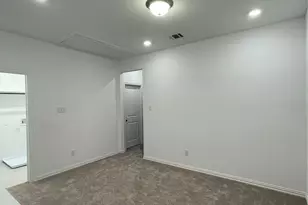 9931 Tolbert St, Irving, TX 75063 - Photo 14