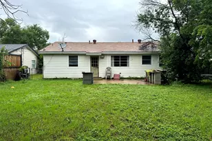 1902 Morgan St, Irving, TX 75062 - Photo 32