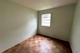 1902 Morgan St, Irving, TX 75062 - Photo 22