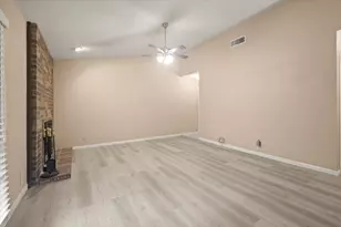 1201 Harwell Dr, Arlington, TX 76011 - Photo 18