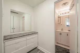 6211 W Northwest Hwy, Dallas, TX 75225 - Photo 8