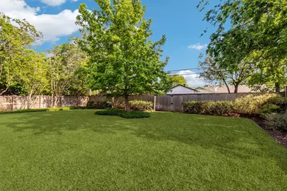 11353 Coral Hills Drive, Dallas, TX 75229 - Photo 14
