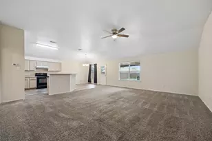 209 Meadow View Ln, Anna, TX 75409 - Photo 4