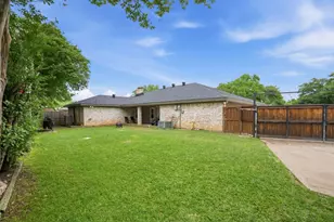 1705 Louella Ct, Hurst, TX 76054 - Photo 40