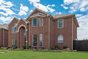 1800 Chester Dr, Plano, TX 75025 - Photo 2