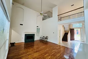 2762 Hillview Dr, Lewisville, TX 75067 - Photo 6