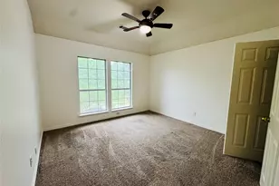 2762 Hillview Dr, Lewisville, TX 75067 - Photo 20