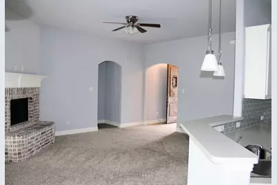 111 Cambridge Street, Waxahachie, TX 75165 - Photo 4