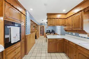 3912 Twilight Dr S, Benbrook, TX 76116 - Photo 8