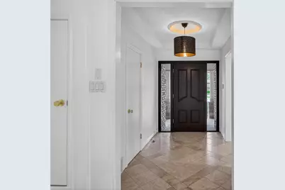 4915 Cross Creek Court, Arlington, TX 76017 - Photo 2