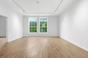 2305 Worthington St, Dallas, TX 75204 - Photo 8