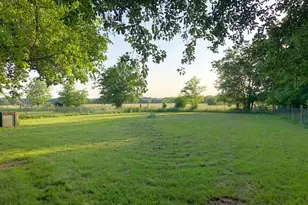 272 County Road 2062, Klondike, TX 75448 - Photo 20