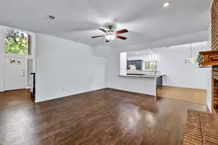 814 Red Oak Dr, Mansfield, TX 76063 - Photo 6