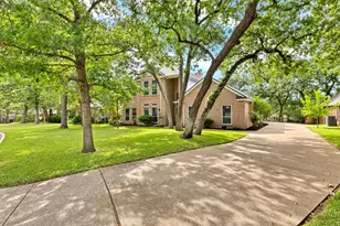 814 Red Oak Dr, Mansfield, TX 76063 - Photo 2