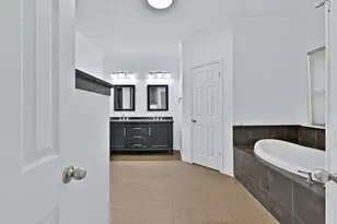 814 Red Oak Dr, Mansfield, TX 76063 - Photo 14