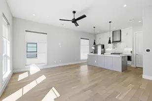 129 Gdn Ct E, Arlington, TX 76013 - Photo 12